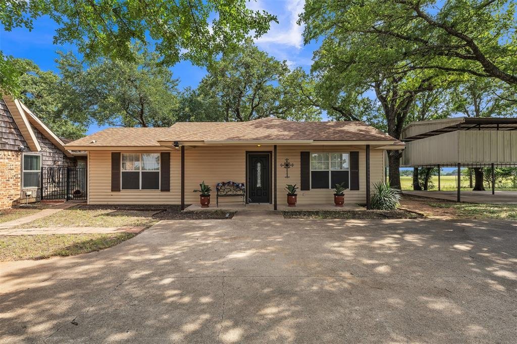 House in Granbury, Texas, United States 3 - 18226686
