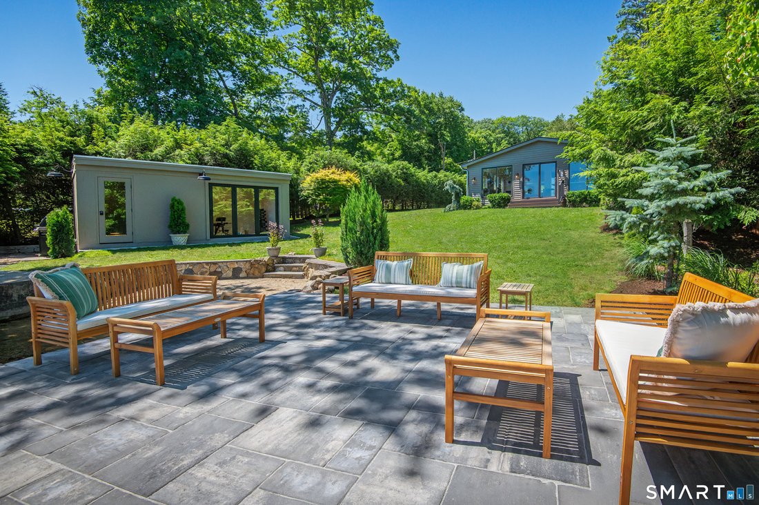 Condo in Woodbury, Connecticut, United States 4 - 18229676