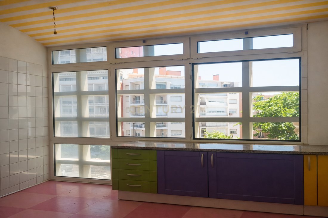 Apartment in Alvalade, Lisbon, Portugal 3 - 18227200