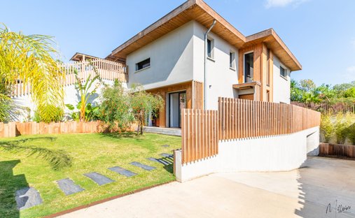 House in Anglet, Nouvelle-Aquitaine, France 1