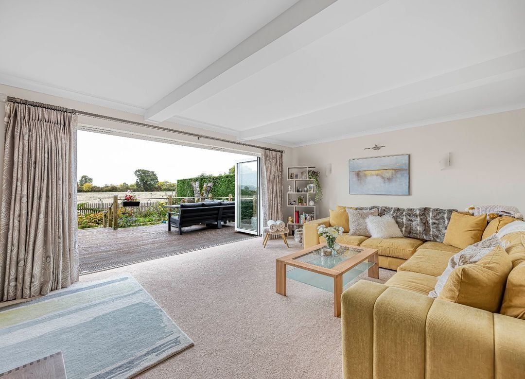 House in Malmesbury, England 4 - 18225294