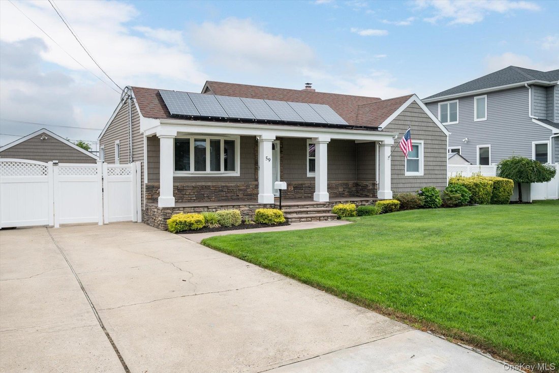 House in West Babylon, New York, United States 2 - 18228863