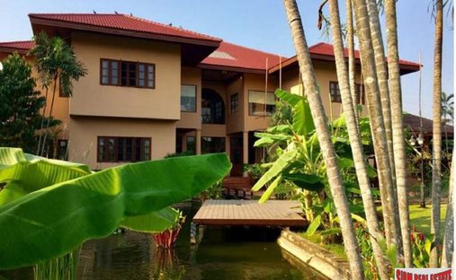 House in Bangkok, Bangkok, Thailand 1