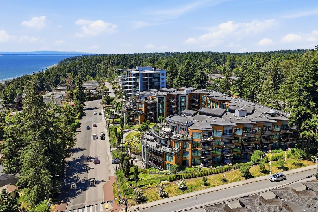 Condo in White Rock, British Columbia, Canada 4 - 18227300