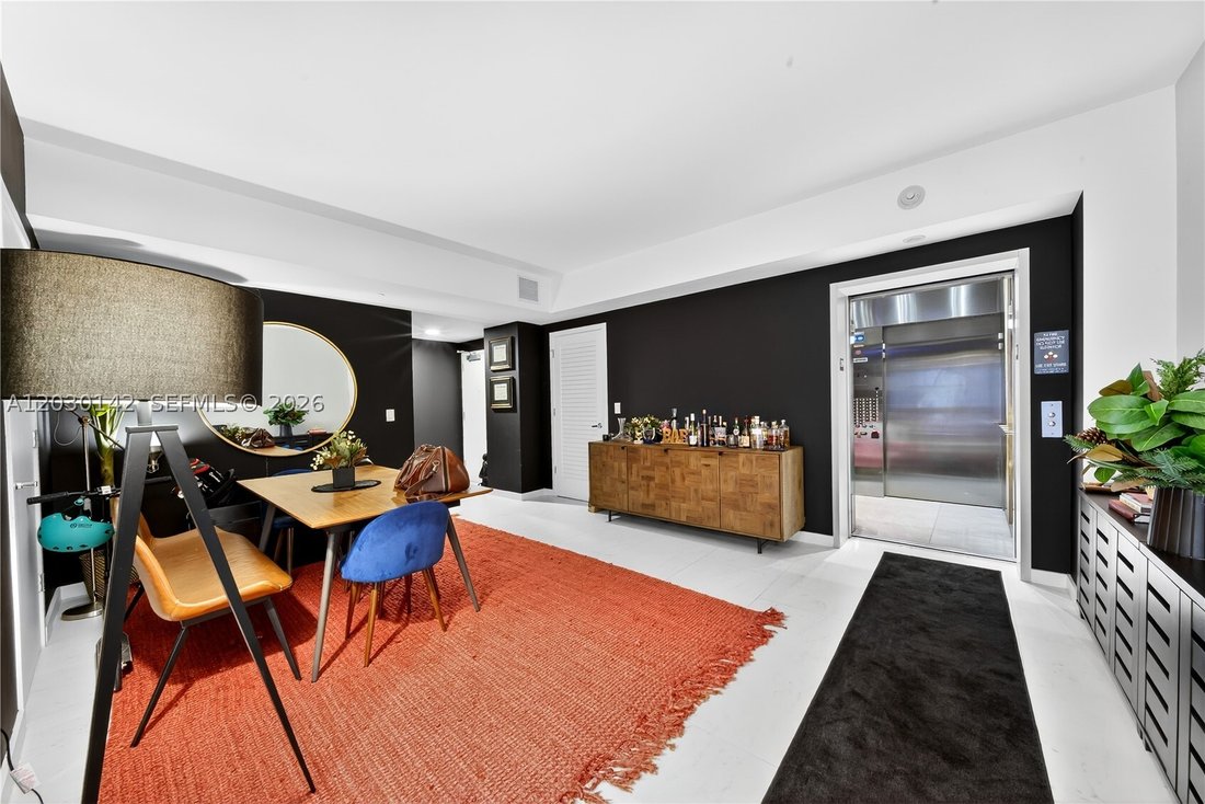 Condo in Miami, Florida, United States 5 - 18226339