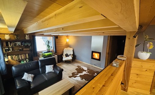Chalet in Arâches-la-Frasse, Auvergne-Rhône-Alpes, France 1