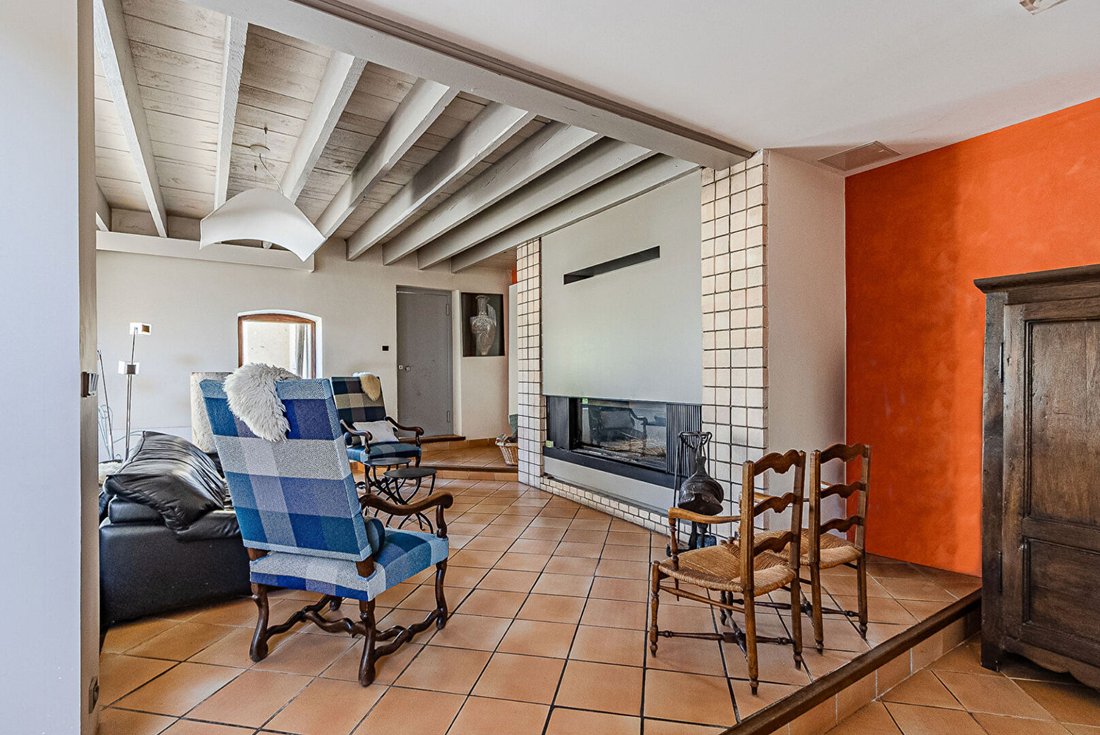 Villa in Jons, Auvergne-Rhône-Alpes, France 2 - 18226024