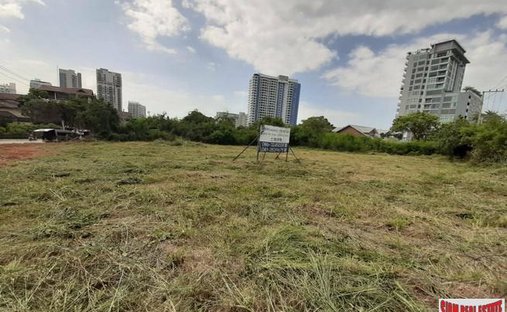 Land in Pattaya City, Chon Buri, Thailand 1