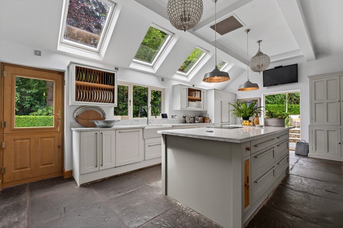 Country House in Stone, Wolverley, England 5 - 18230016