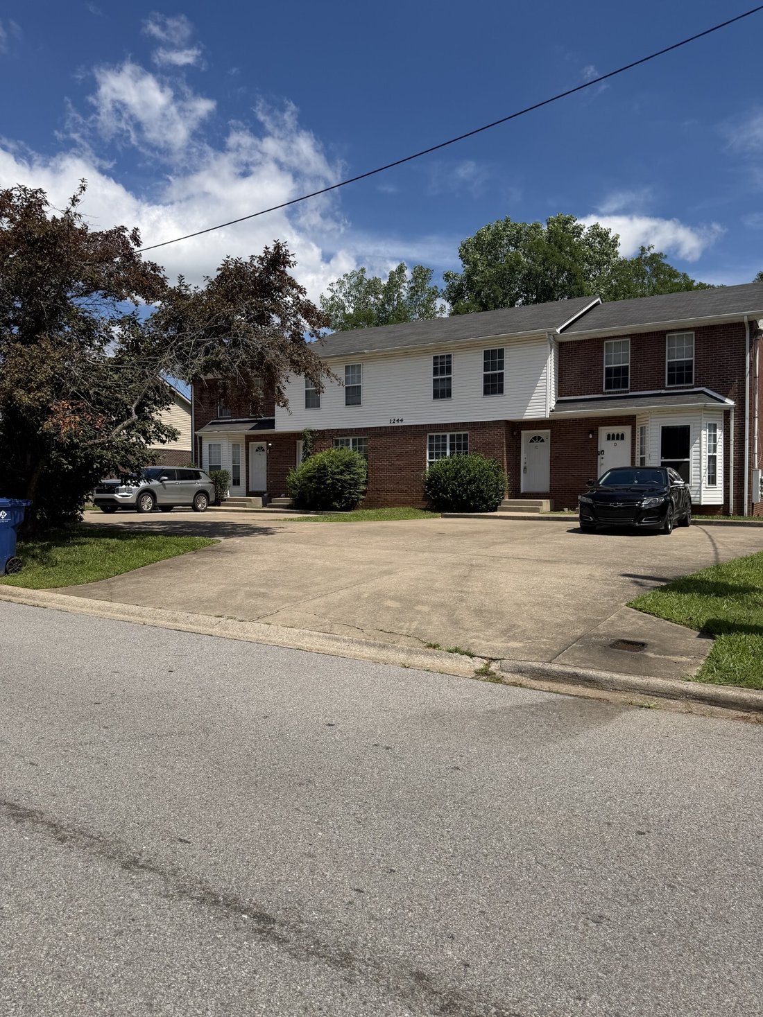 Clarksville, Tennessee, United States 2 - 18226322