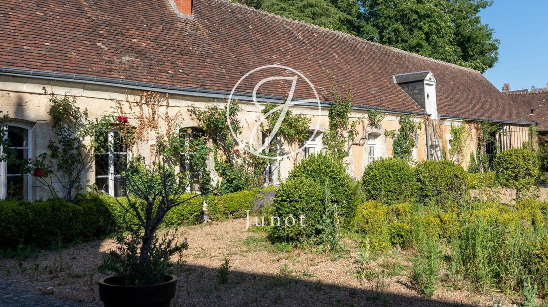 Estate in Montoire-sur-le-Loir, Centre-Val de Loire, France 4 - 18222418