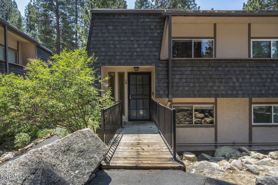 Condo in Incline Village, Nevada, United States 3 - 18225232