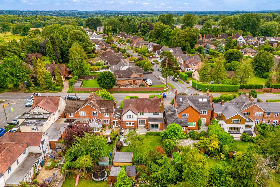 House in Kenilworth, England 2 - 18230064