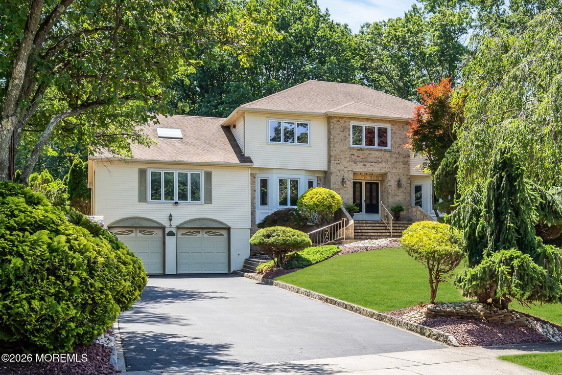 House in Manalapan Township, New Jersey, United States 1 - 18229997