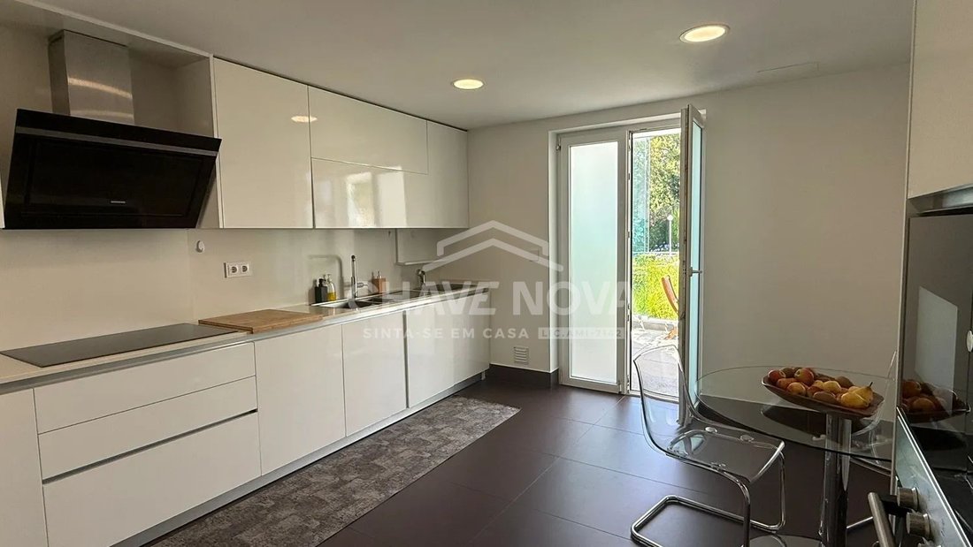 Apartment in Alcabideche, Lisbon, Portugal 2 - 18230345
