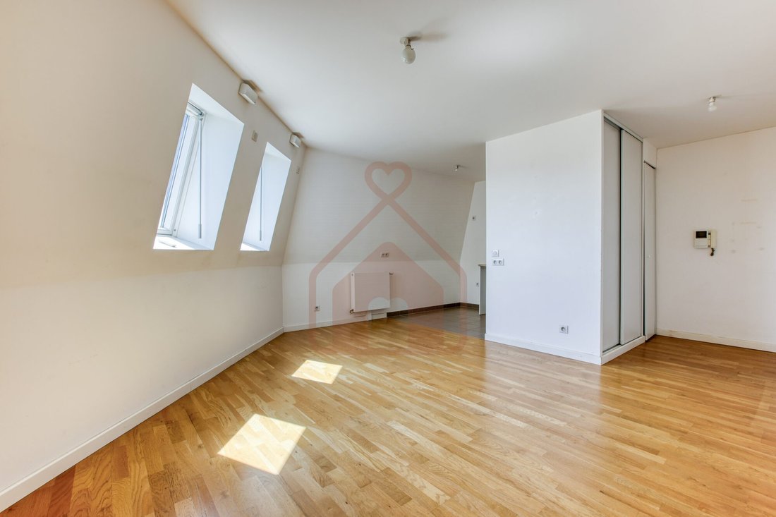 Apartment in Barnufles, Le Kremlin-Bicetre, France 3 - 18229247
