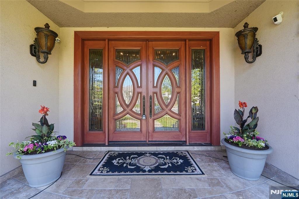 House in Paramus, New Jersey, United States 3 - 17800574
