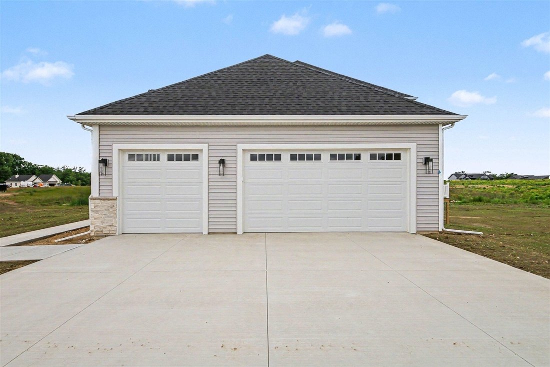 House in Caledonia, Michigan, United States 4 - 17124346