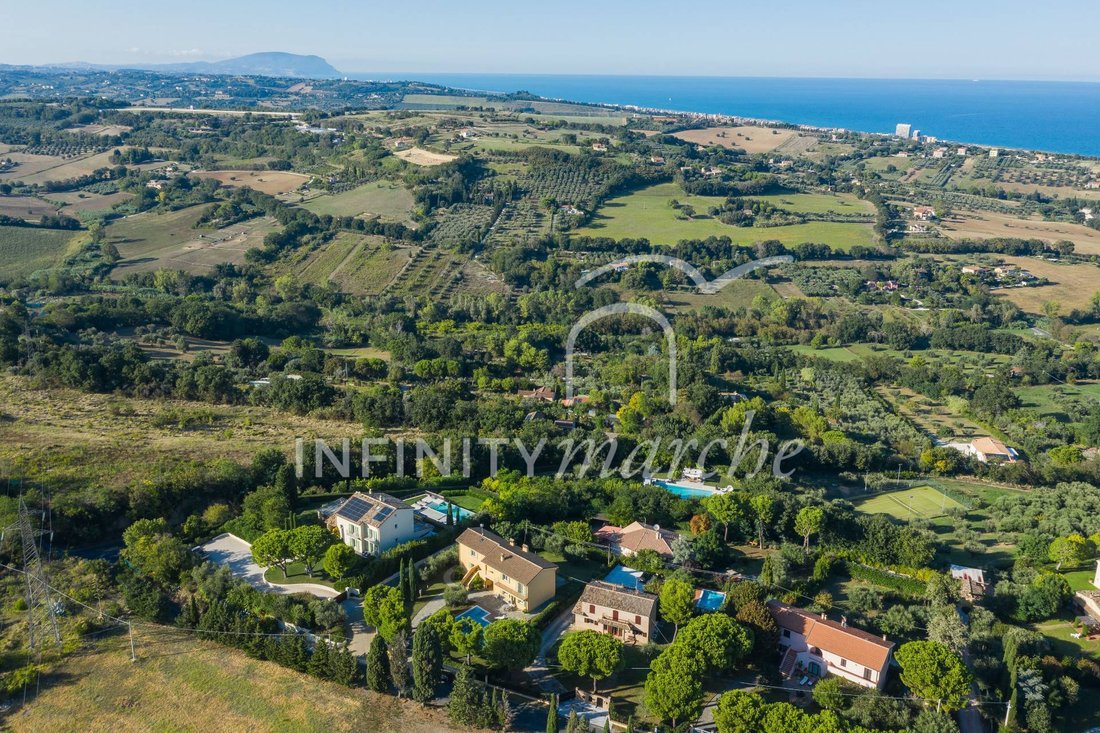 Villa in Civitanova Alta, Civitanova Marche, Marche 5 - 18228901