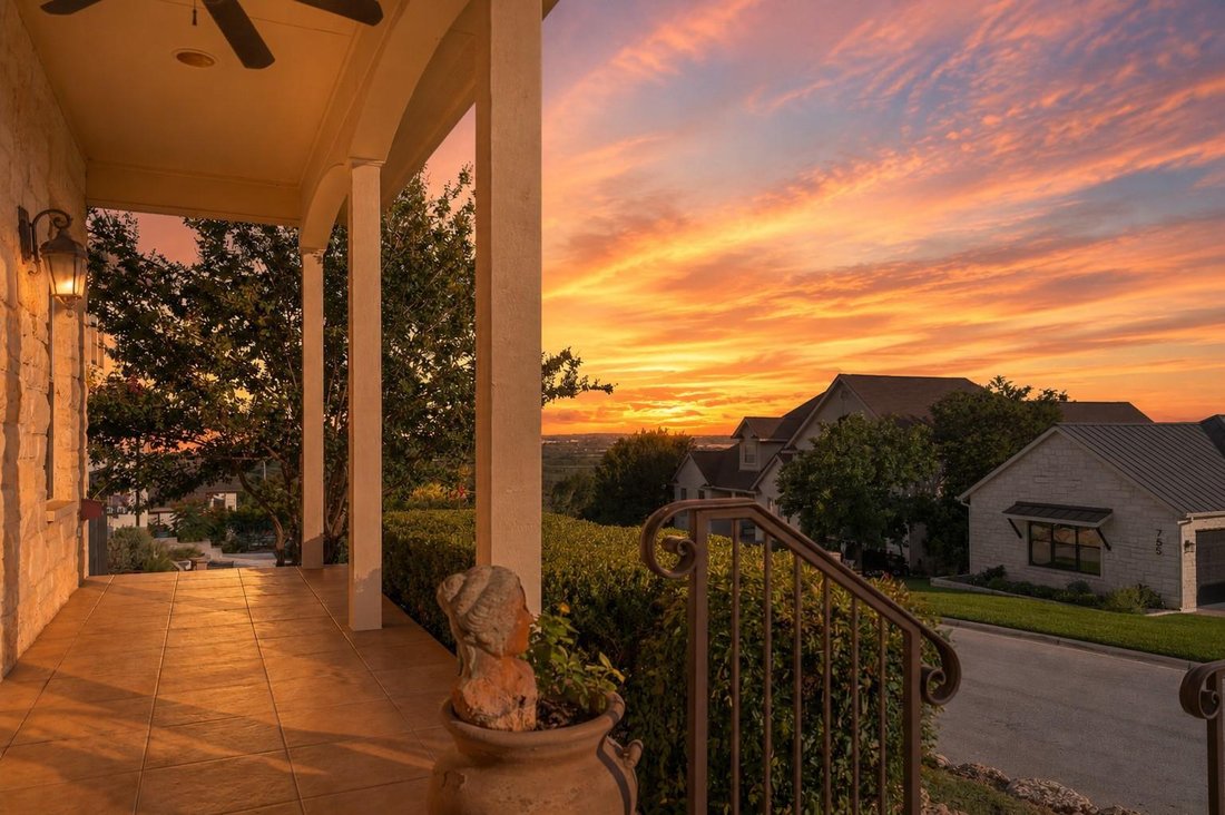 House in New Braunfels, Texas, United States 3 - 16589872