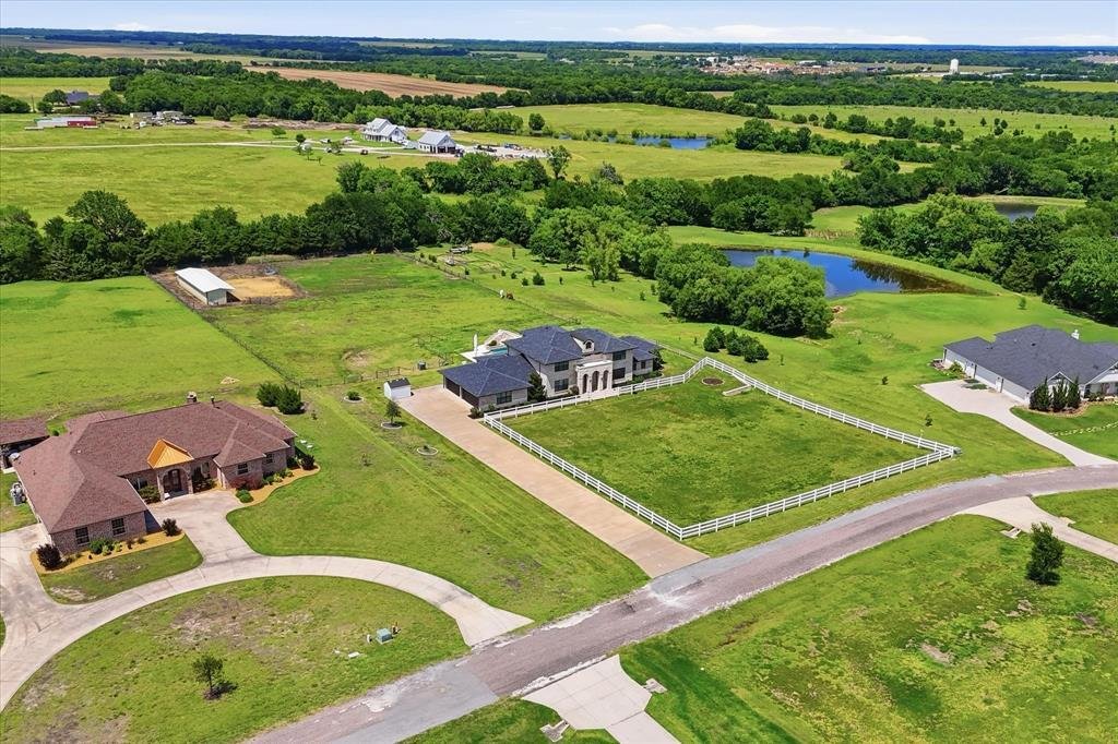 House in Van Alstyne, Texas, United States 3 - 18226691