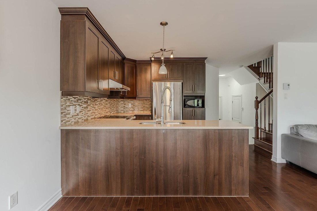 House in Brossard, Quebec, Canada 5 - 18227122