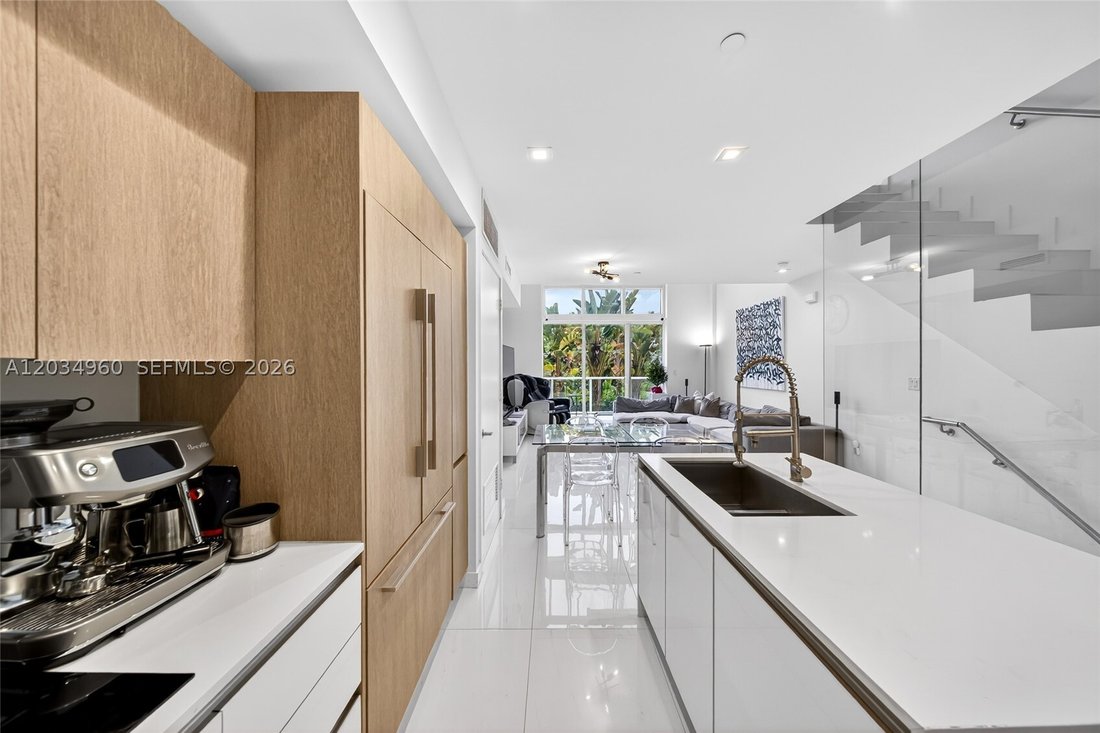 Townhouse in Miami, Florida, United States 3 - 18226376
