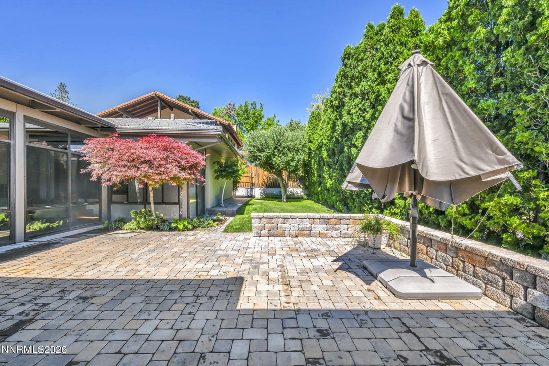 House in Reno, Nevada, United States 3 - 18215358