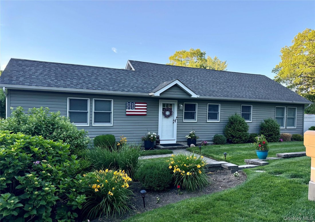 House in Sound Beach, New York, United States 1 - 18211637