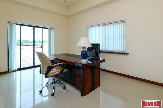 Villa in Pong, Chon Buri, Thailand 3 - 18228184