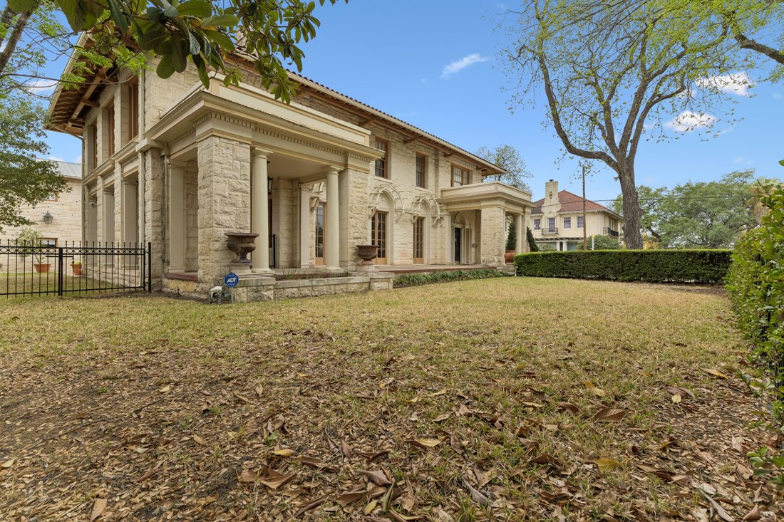 House in San Antonio, Texas, United States 4 - 18229041