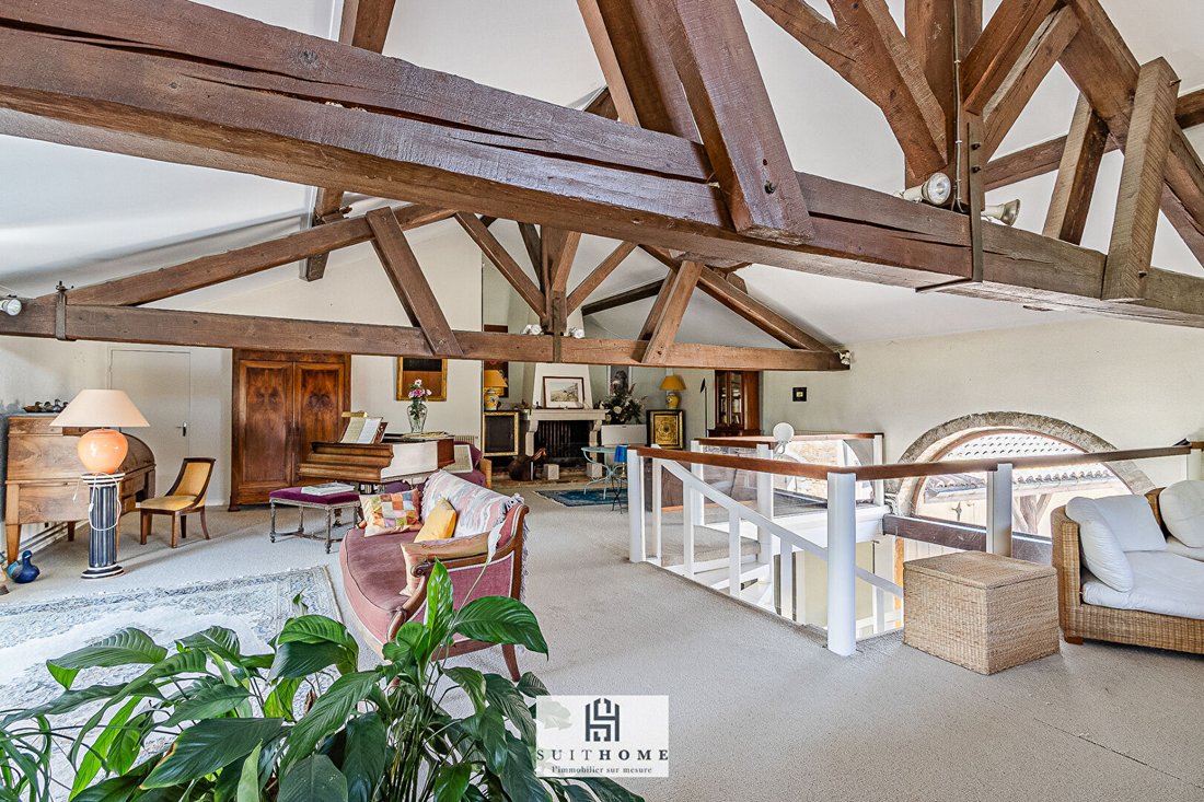 Villa in Jons, Auvergne-Rhône-Alpes, France 3 - 18226024