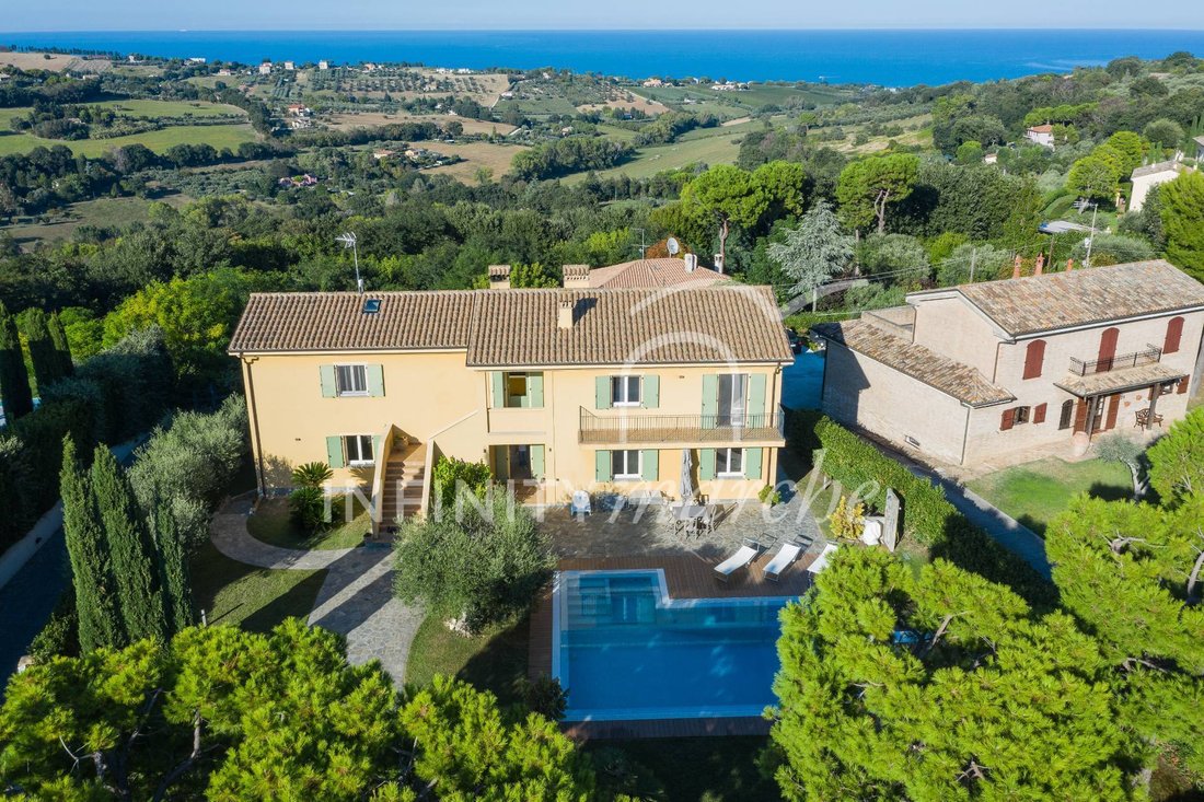 Villa in Civitanova Alta, Civitanova Marche, Marche 2 - 18228901