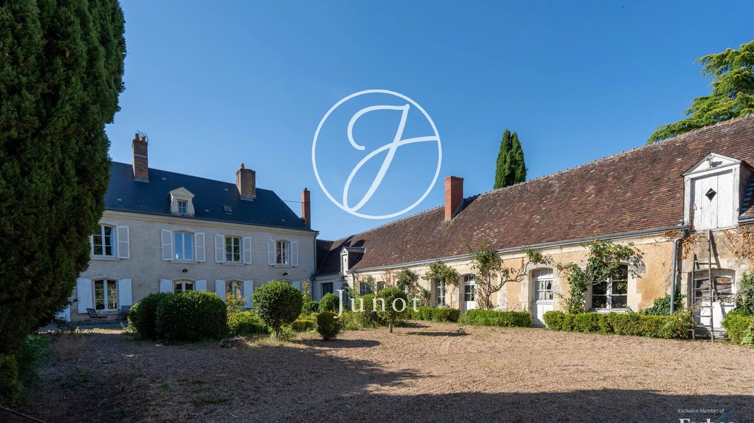 Estate in Montoire-sur-le-Loir, Centre-Val de Loire, France 1 - 18222418