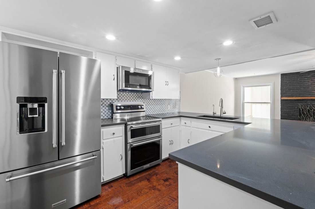 Townhouse in Austin, Texas, United States 1 - 18227078