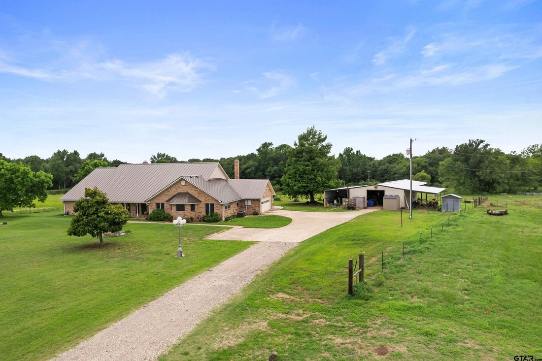 Farm Ranch in Bogata, Texas, United States 1 - 18227099