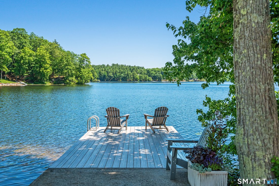 Condo in Woodbury, Connecticut, United States 3 - 18229676