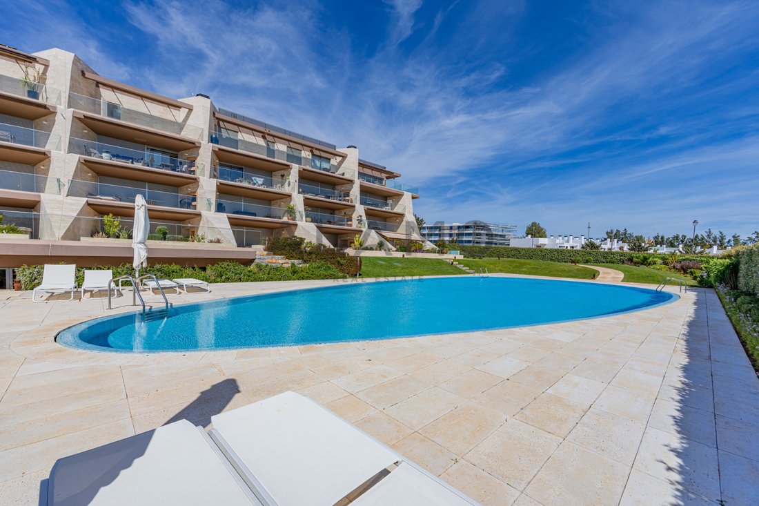 Apartment in Vilamoura, Quarteira, Algarve 1 - 18223982