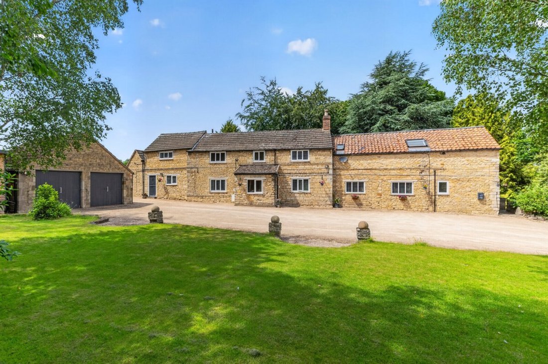 House in Weldon, England 1 - 18230023