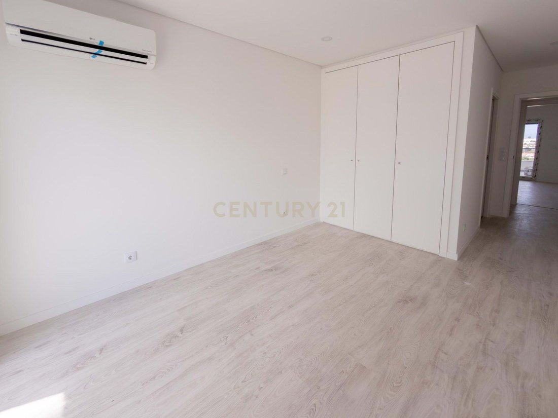 Apartment in Seixal, Arrentela e Aldeia de Paio Pires, Setubal, Portugal 2 - 18230555