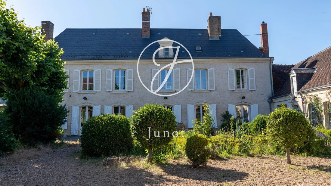 Estate in Montoire-sur-le-Loir, Centre-Val de Loire, France 2 - 18222418