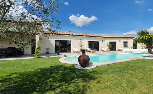 Villa in La Batie-Rolland, Auvergne-Rhône-Alpes, France 1