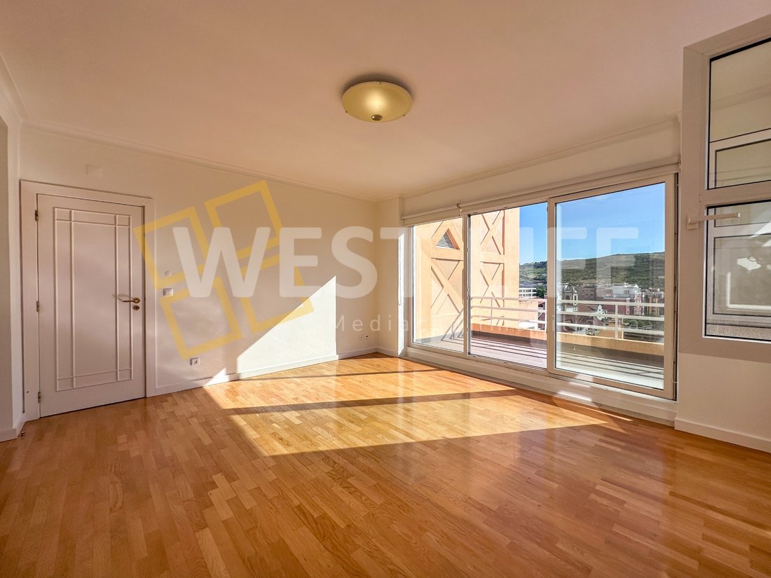 Apartment in Santa Maria, Sao Pedro e Matacaes, Lisbon, Portugal 3 - 17821148