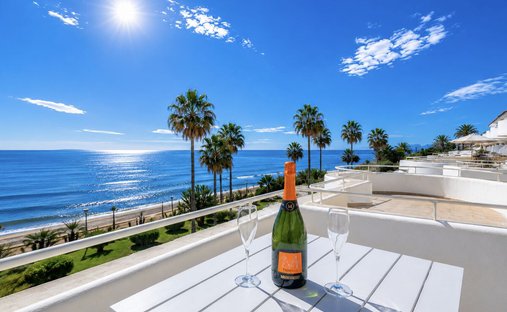 Appartamento a Estepona, Andalusia, Spagna 1