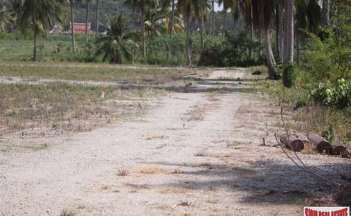 Land in Pong, Chon Buri, Thailand 1