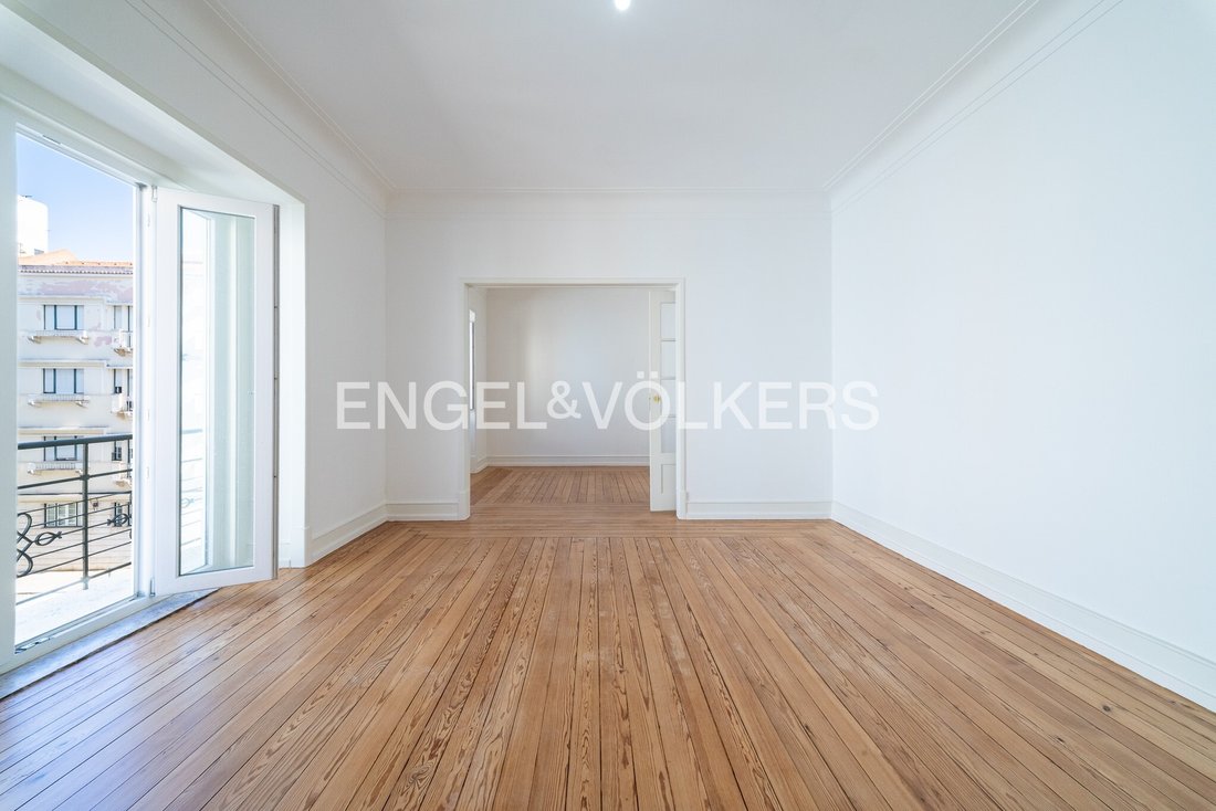 Apartment in Areeiro, Lisbon, Portugal 2 - 18224014