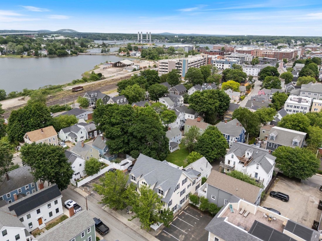 Condo in Portsmouth, New Hampshire, United States 1 - 18226778