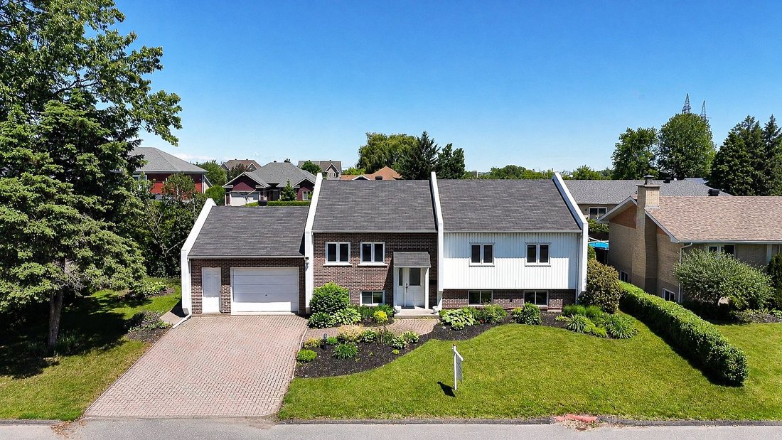 House in Saint-Césaire, Quebec, Canada 1 - 17566150