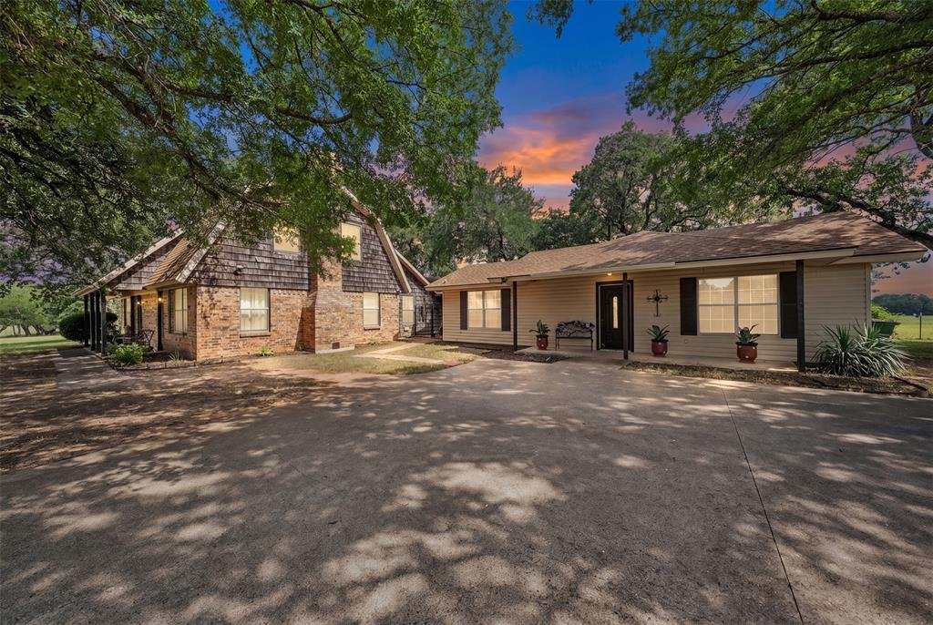 House in Granbury, Texas, United States 4 - 18226686