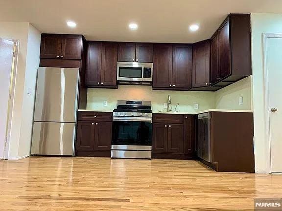 House in North Bergen, New Jersey, United States 4 - 18045367